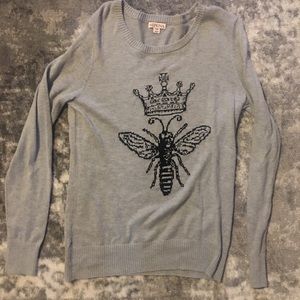 Gray “queen bee” sweater